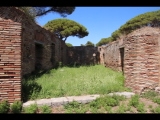 07168 ostia - regio i - insula xii - edificio (i,xii,9) - noerdl raum - bli ri osten - 06-2024.jpg